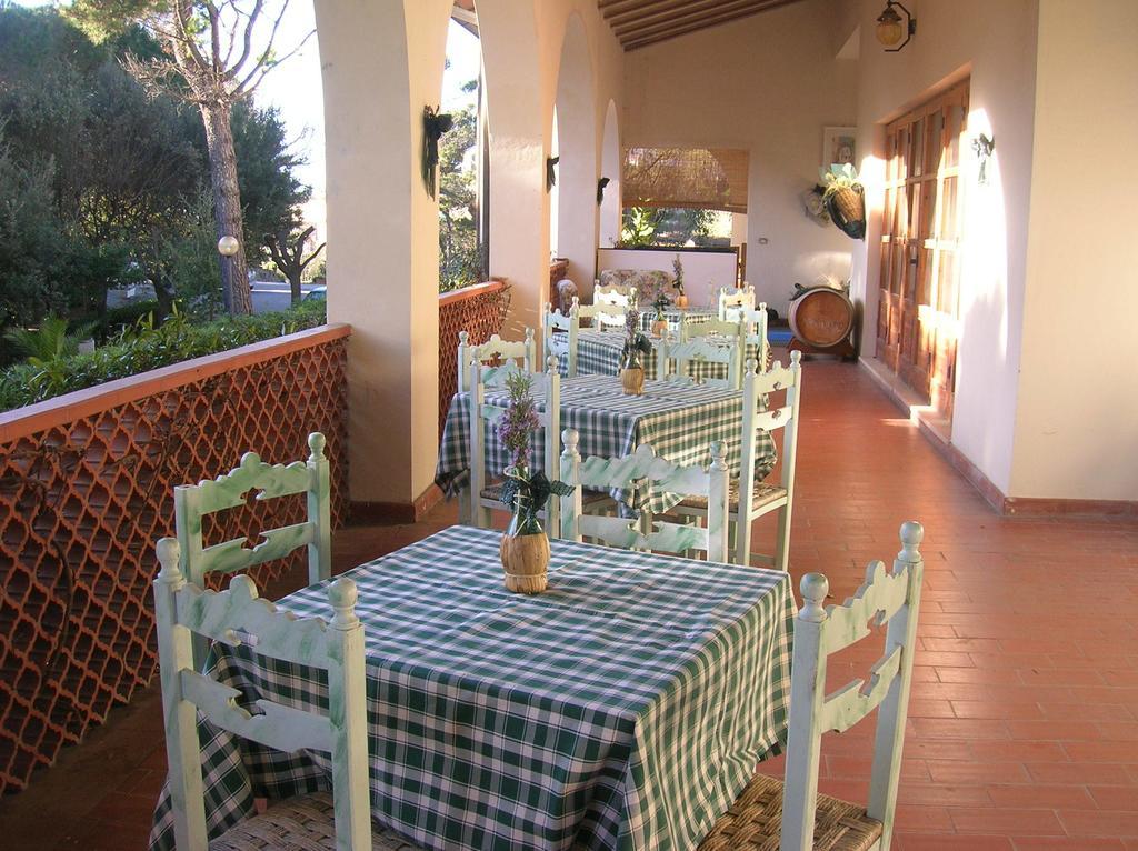 Hotel Il Poggetto Кастеллина-Мариттима Экстерьер фото