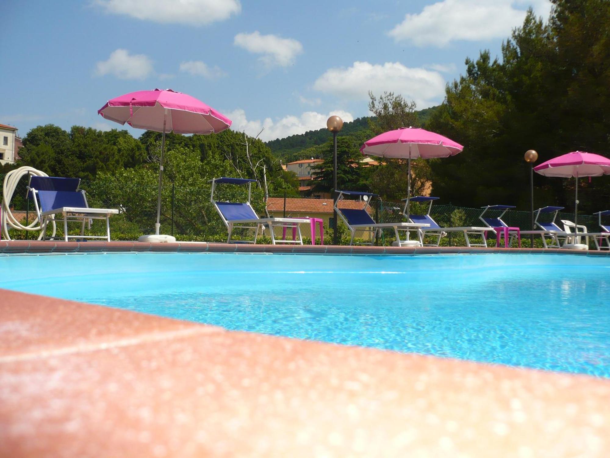 Hotel Il Poggetto Кастеллина-Мариттима Экстерьер фото