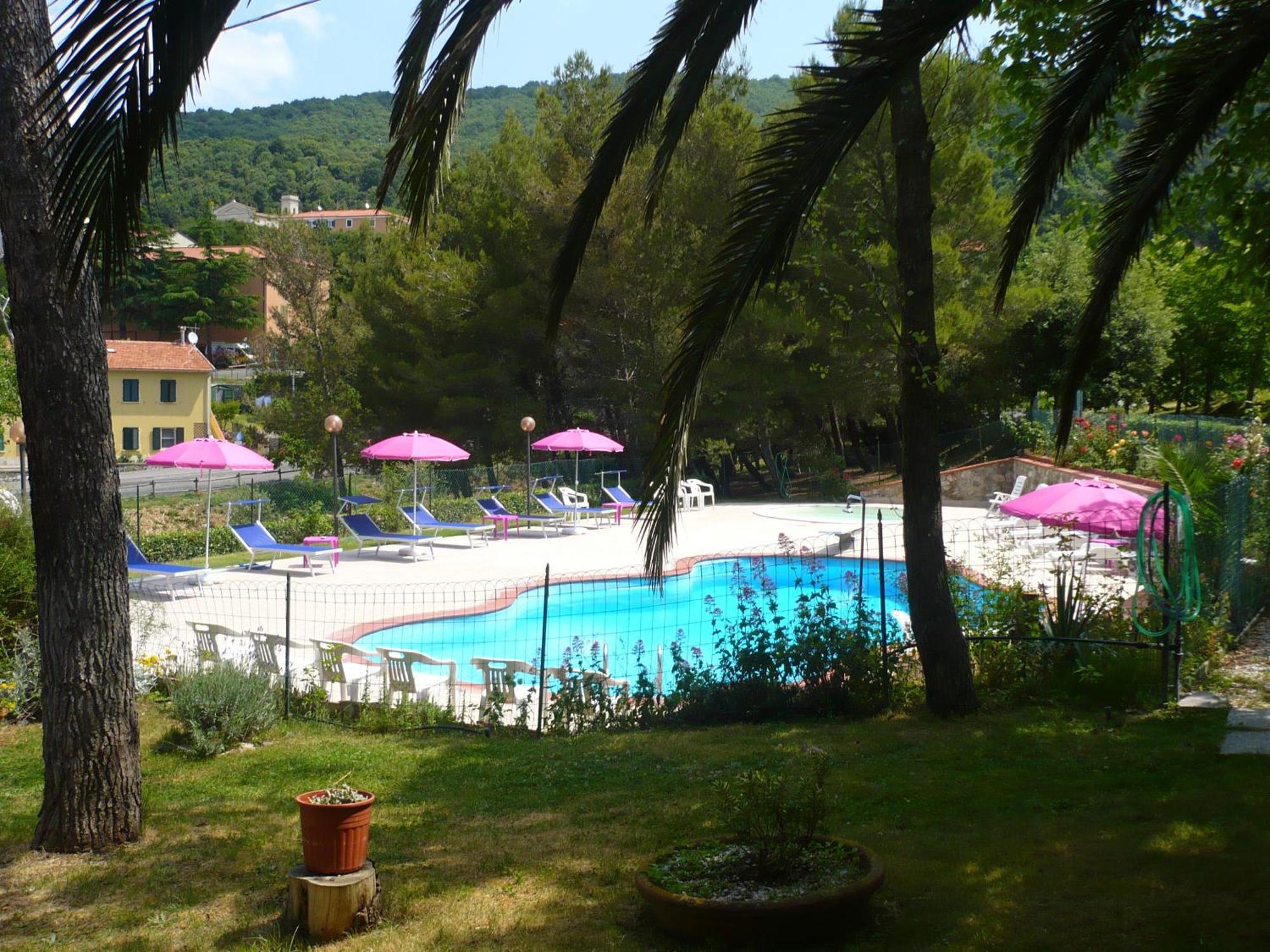 Hotel Il Poggetto Кастеллина-Мариттима Экстерьер фото